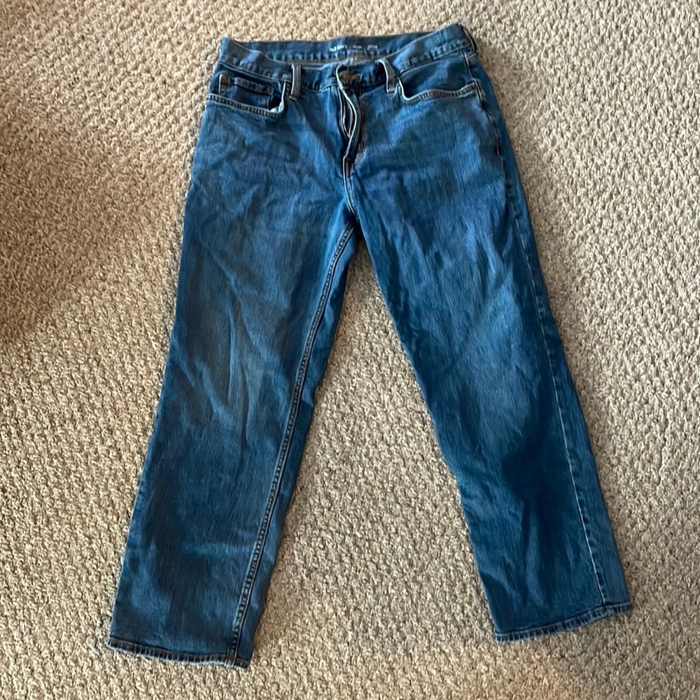 Men’s size 34 x 30 loose fit Old Navy jeans. Minimal wear. No tears or stains.